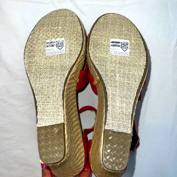 Toms Red Wedges - Picture 5 of 5